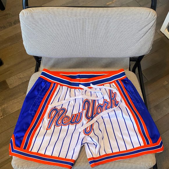 Knicks Mets shorts - Picture 3 of 13